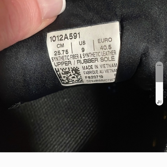 WOMENS Asics Sneaker - Picture 7 of 12